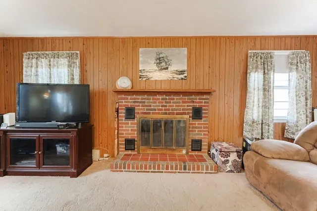 $434,900 | 25 Haven Street, Milford, MA 01757