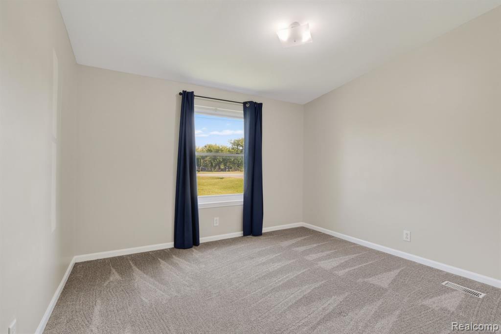 4050 West Thompson Road Linden, MI 48451 - Photo 22 of 36