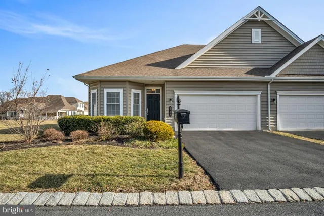 $435,000 | 238 Colonial Drive, Mechanicsburg, PA 17050