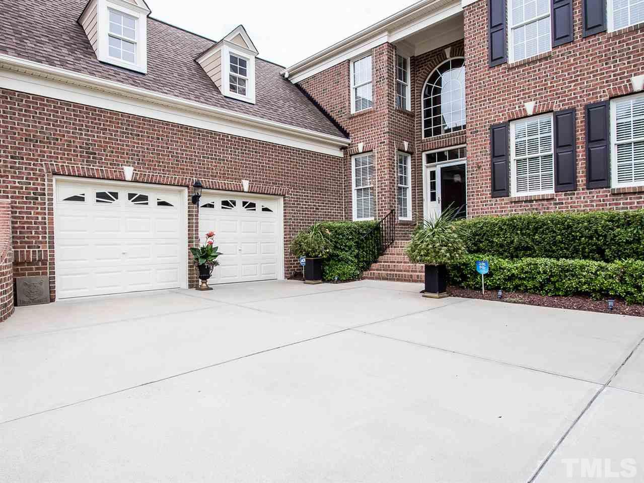 11636 Broadfield Court Raleigh, NC 27617 - Photo 2 of 25 Gallery Image 2