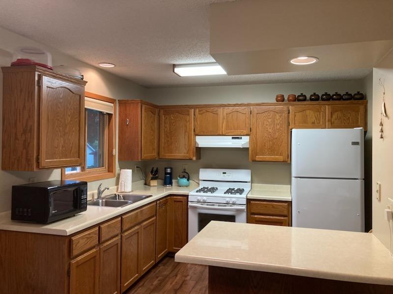 619 Chalet Drive Northwest Rochester, MN 55901 - Photo 3 of 17