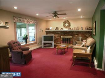 101 Shelley Road Southampton, PA 18966 - Photo 5 of 6 Family Room