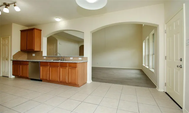 $2,700 | 20506 Spring Lilac Lane, Spring, TX 77388