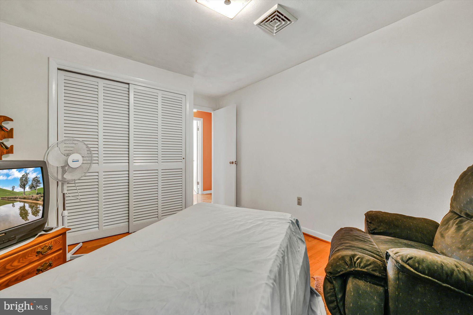41 Martin Road Myerstown, PA 17067 - Photo 13 of 42 Bedroom 2, closet