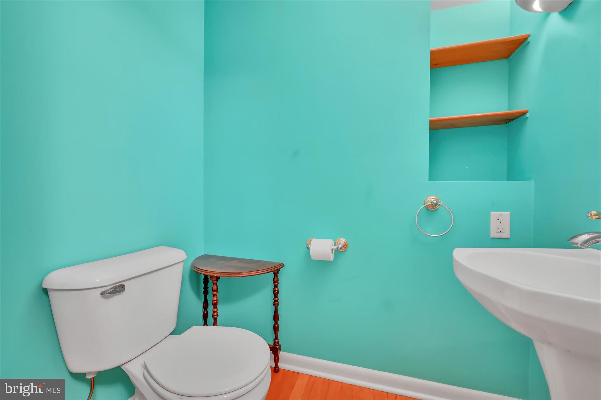 41 Martin Road Myerstown, PA 17067 - Photo 20 of 42 Powder Room