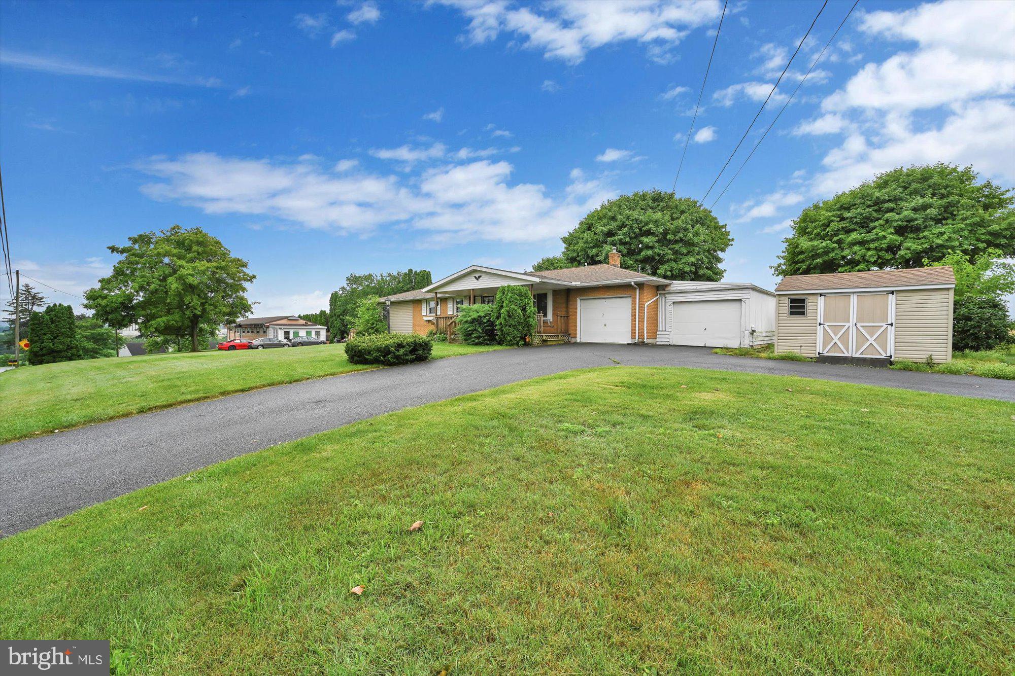 41 Martin Road Myerstown, PA 17067 - Photo 34 of 42 Plenty of driveway Parkin