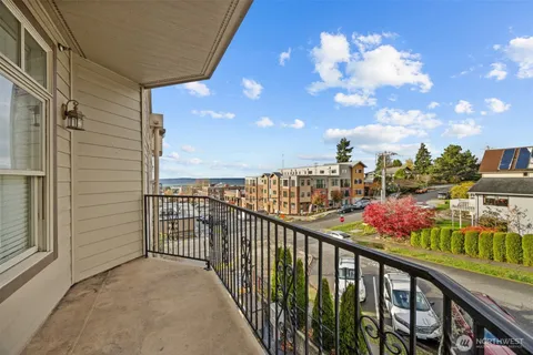 $597,550 | 1201 13th Street, Unit 301, Bellingham, WA 98225