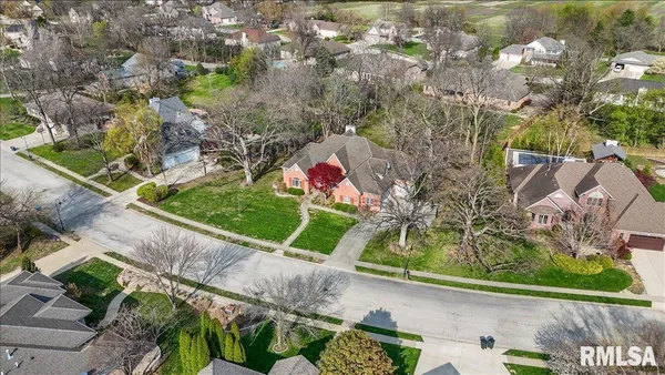 $625,000 | 44 Woodland Trail, Rochester, IL 62563