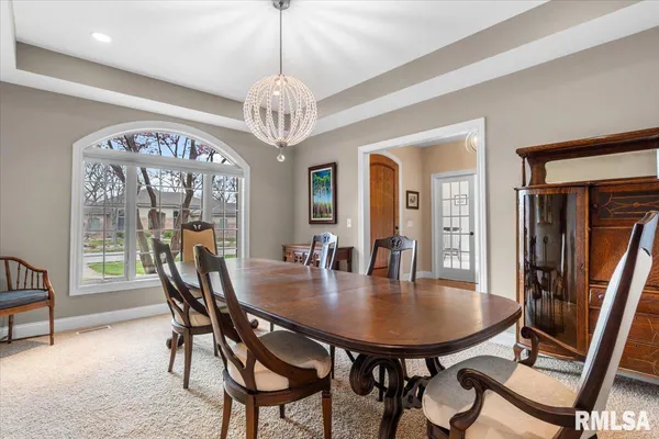 $625,000 | 44 Woodland Trail, Rochester, IL 62563