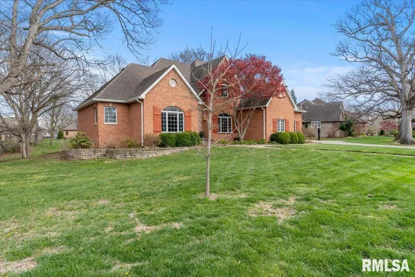 $625,000 | 44 Woodland Trail, Rochester, IL 62563