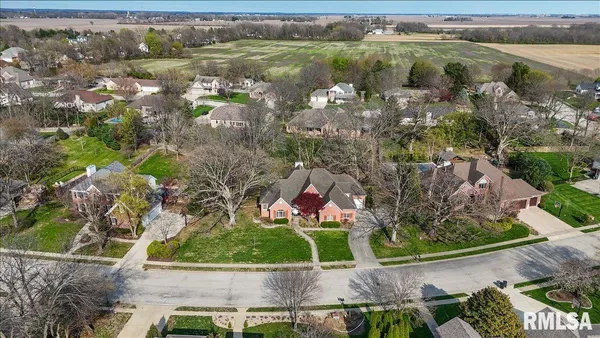 $625,000 | 44 Woodland Trail, Rochester, IL 62563