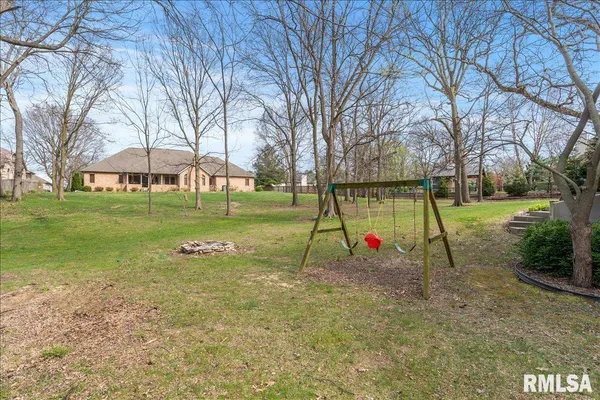 $625,000 | 44 Woodland Trail, Rochester, IL 62563