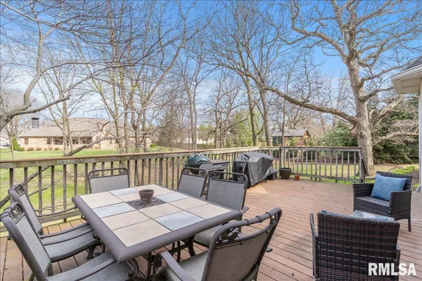 $625,000 | 44 Woodland Trail, Rochester, IL 62563