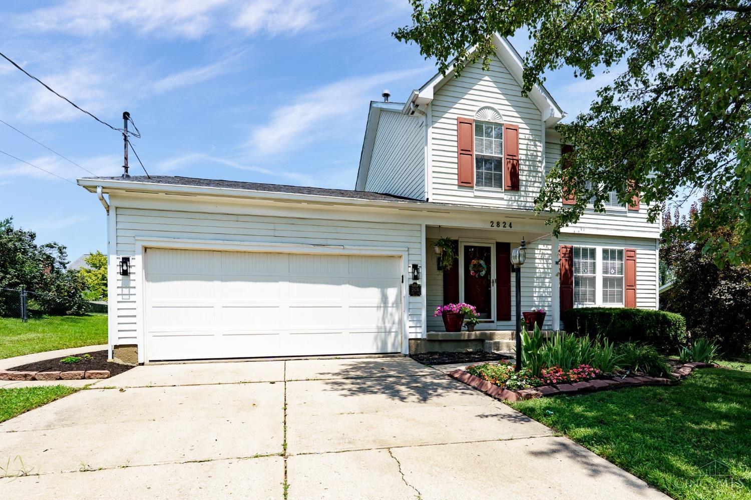2824 Crest Road Cincinnati, OH 45251 - Photo 1 of 39