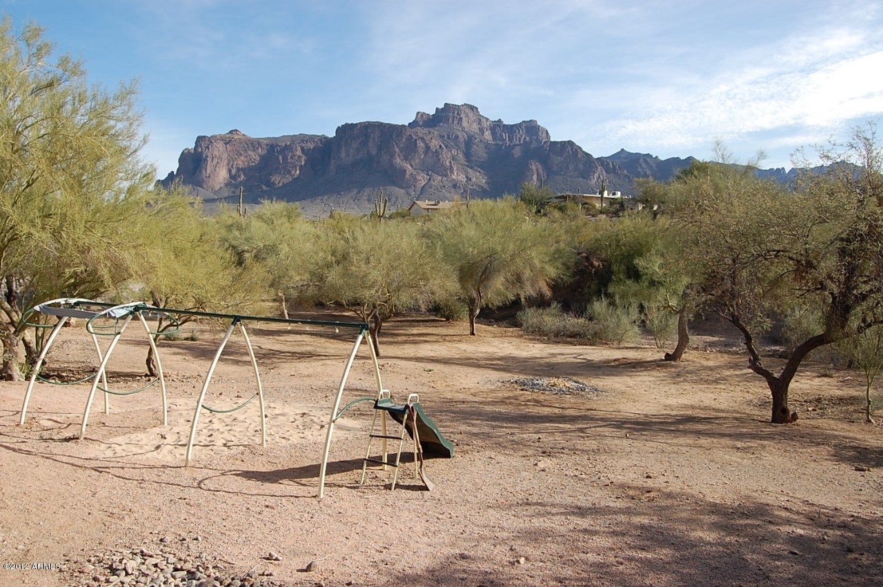 891 North Roadrunner Road Apache Junction, AZ 85119 - Photo 27 of 28 Backyard 8