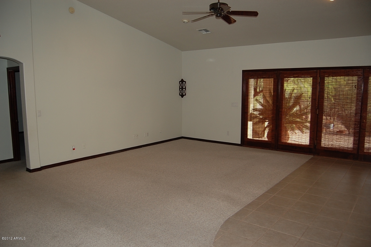 891 North Roadrunner Road Apache Junction, AZ 85119 - Photo 7 of 28 Great Room 3