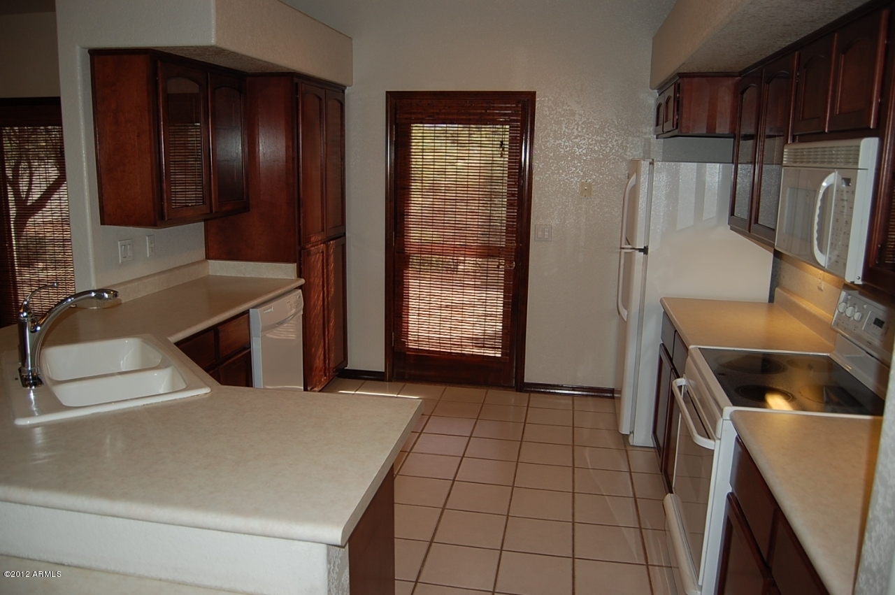 891 North Roadrunner Road Apache Junction, AZ 85119 - Photo 10 of 28 Kitchen 2