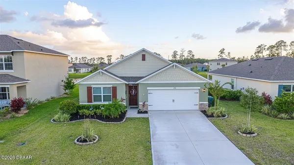 $2,600 | 1326 Middle Lake Drive, Ormond Beach, FL 32174