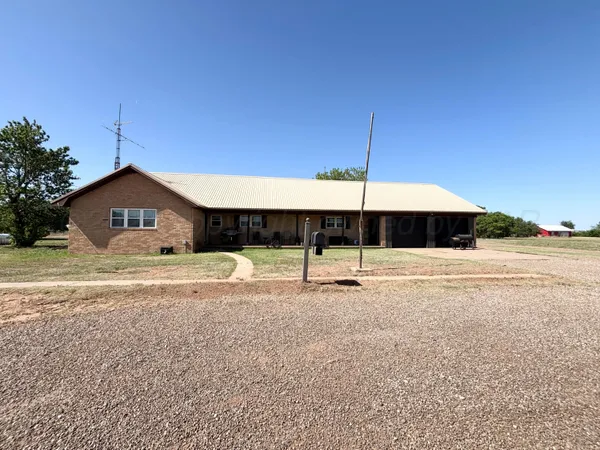 $450,000 | 15987 Farm To Market Road 164, Childress, TX 79201