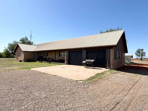 $450,000 | 15987 Farm To Market Road 164, Childress, TX 79201