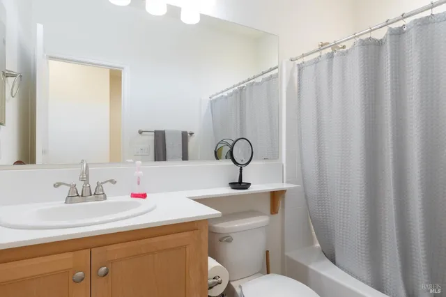 $468,700 | 525 Eagle Drive, Rio Vista, CA 94571