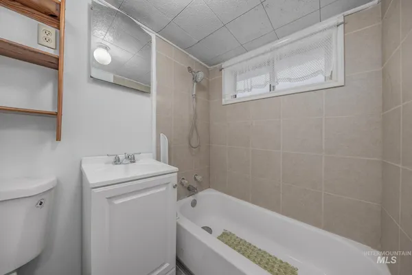 $225,000 | 1569 Northwest 9th Street, Ontario, OR 97914