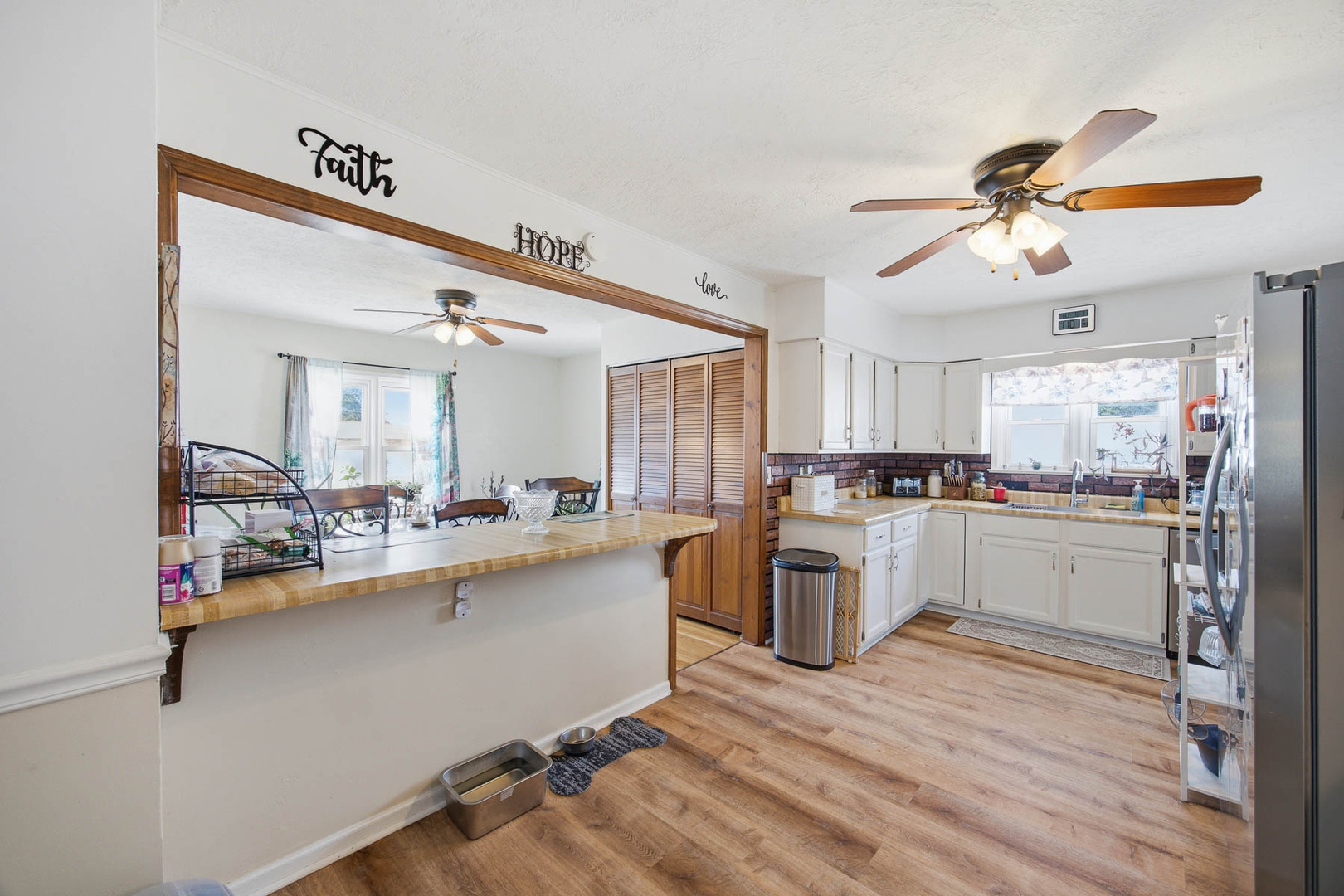 209 South Broadway Hoffman, IL 62250 - Photo 11 of 59