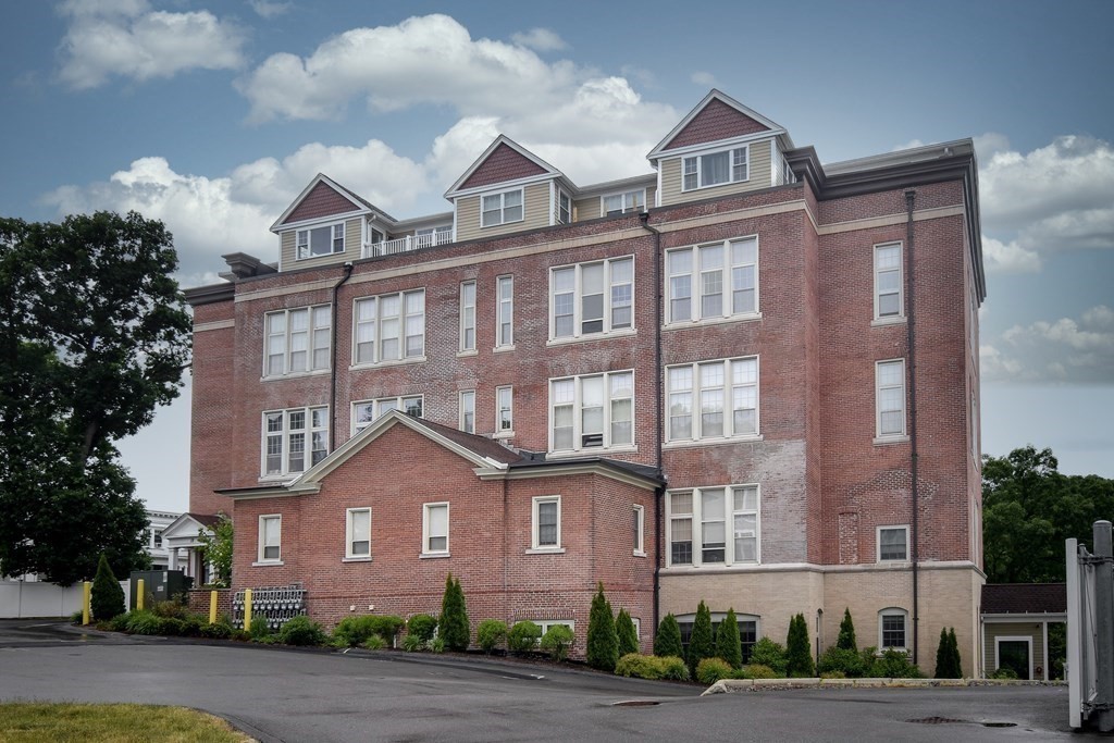 18 Eagle Nest Road, Unit 554 Clinton, MA 01510 - Photo 14 of 20 Gallery Image 14