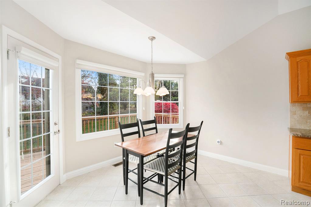 4019 Pine Ridge Court Fenton, MI 48430 - Photo 13 of 44 Gallery Image 13