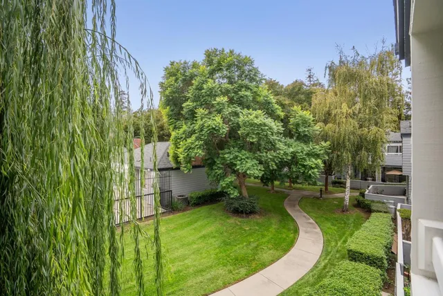 $899,950 | 1612 Parkview Green Circle, San Jose, CA 95131