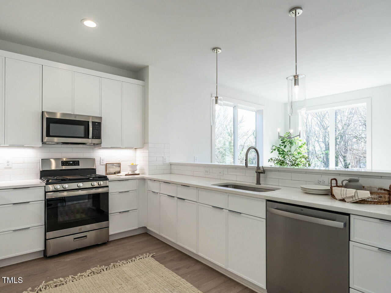 620 Walnut Hts Drive, Unit 104 Raleigh, NC 27610 - Photo 11 of 23 014-1280x960-kitchen