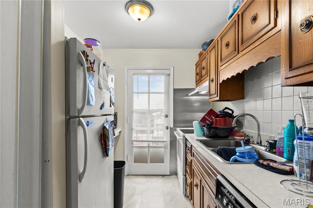 444 Chapel Ridge Drive, Unit F Hazelwood, MO 63042 - Photo 13 of 24