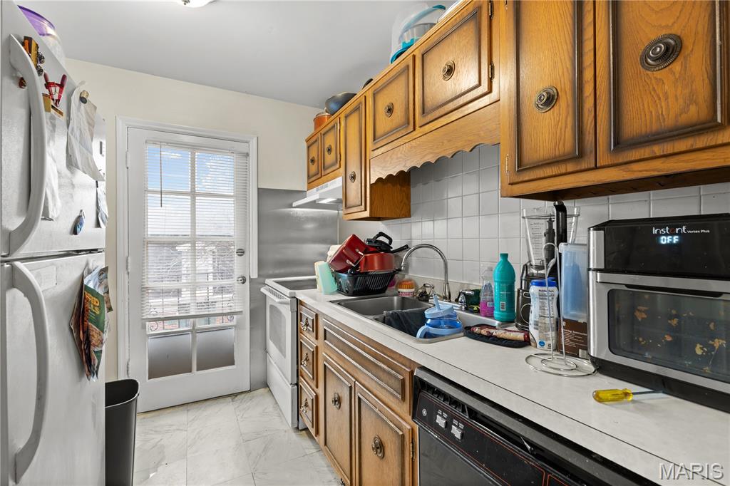 444 Chapel Ridge Drive, Unit F Hazelwood, MO 63042 - Photo 14 of 24