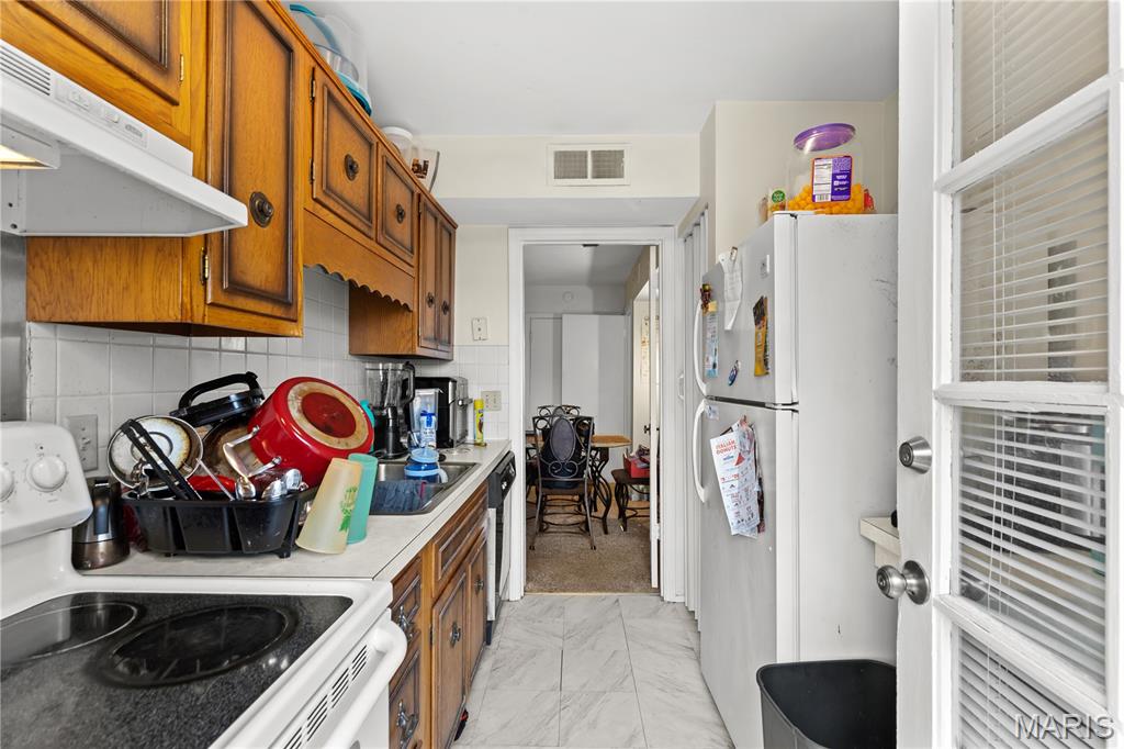 444 Chapel Ridge Drive, Unit F Hazelwood, MO 63042 - Photo 15 of 24