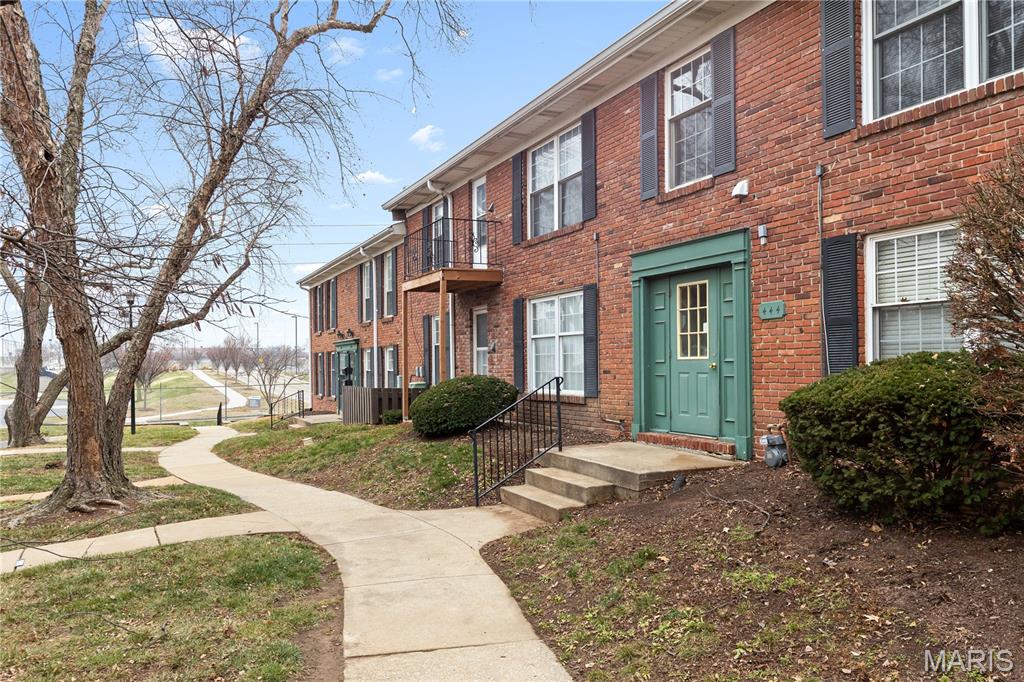 444 Chapel Ridge Drive, Unit F Hazelwood, MO 63042 - Photo 2 of 24