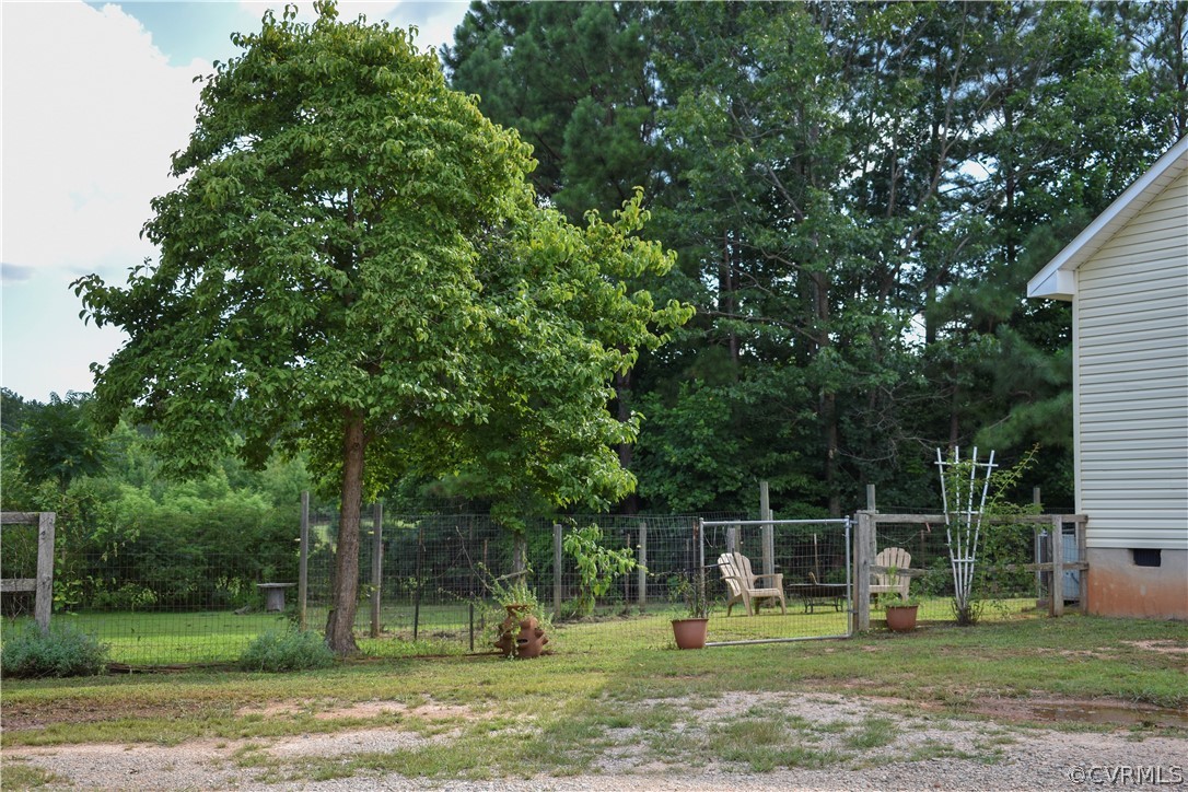 9925 Scotts Road Dewitt, VA 23840 - Photo 23 of 31 Plenty of parking!