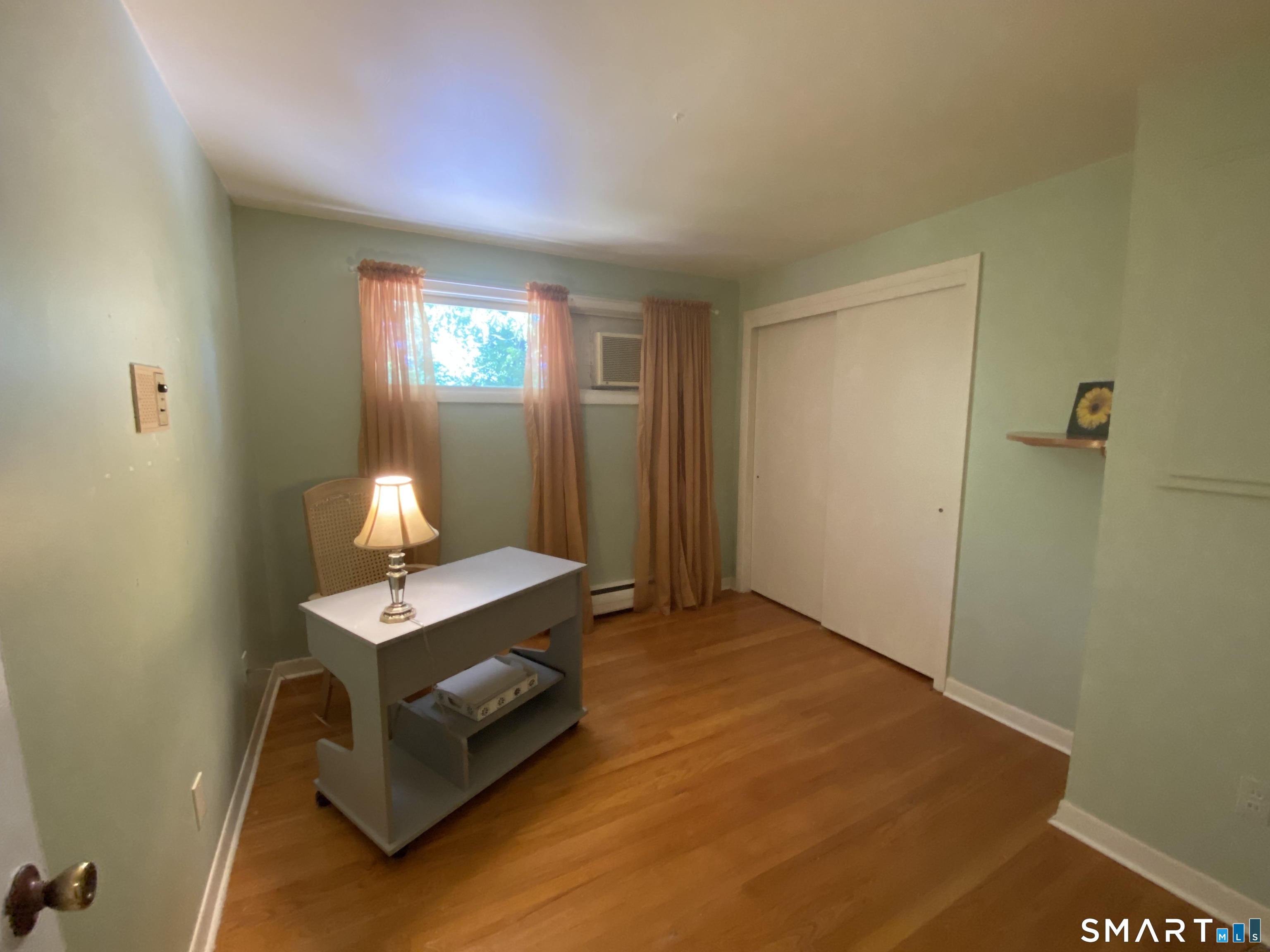 8 Commodore Street Norwich, CT 06360 - Photo 17 of 38