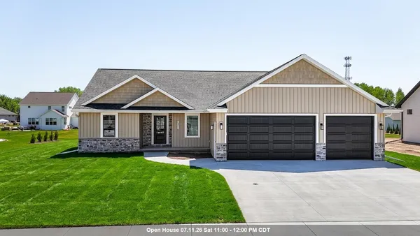 $599,900 | W5845 Roundstone Place, Menasha, WI 54952