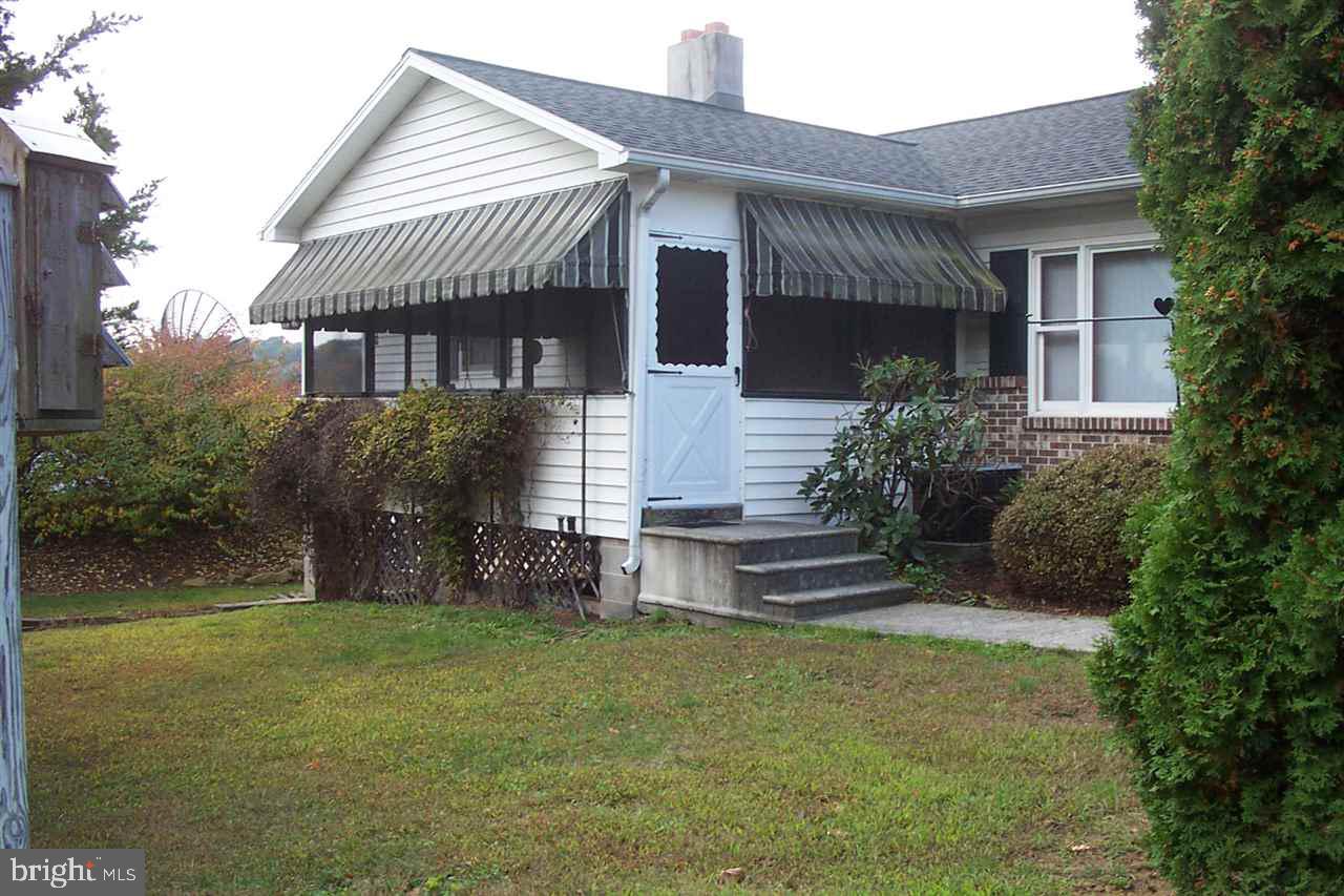 251 Fairground Road Newport, PA 17074 - Photo 2 of 19 Gallery Image 2
