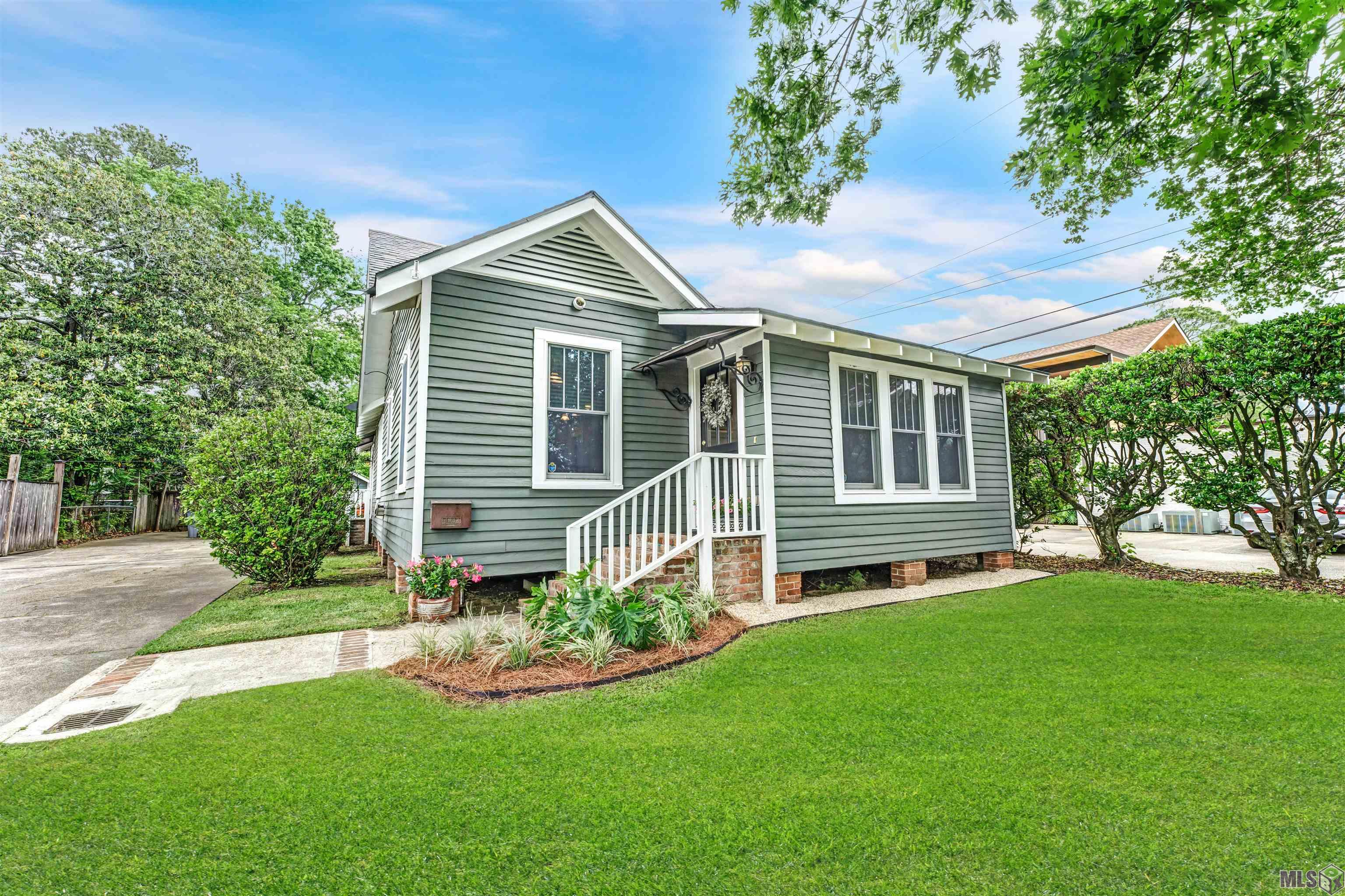 4937 Capital Heights Avenue Baton Rouge, LA 70806 - Photo 1 of 21