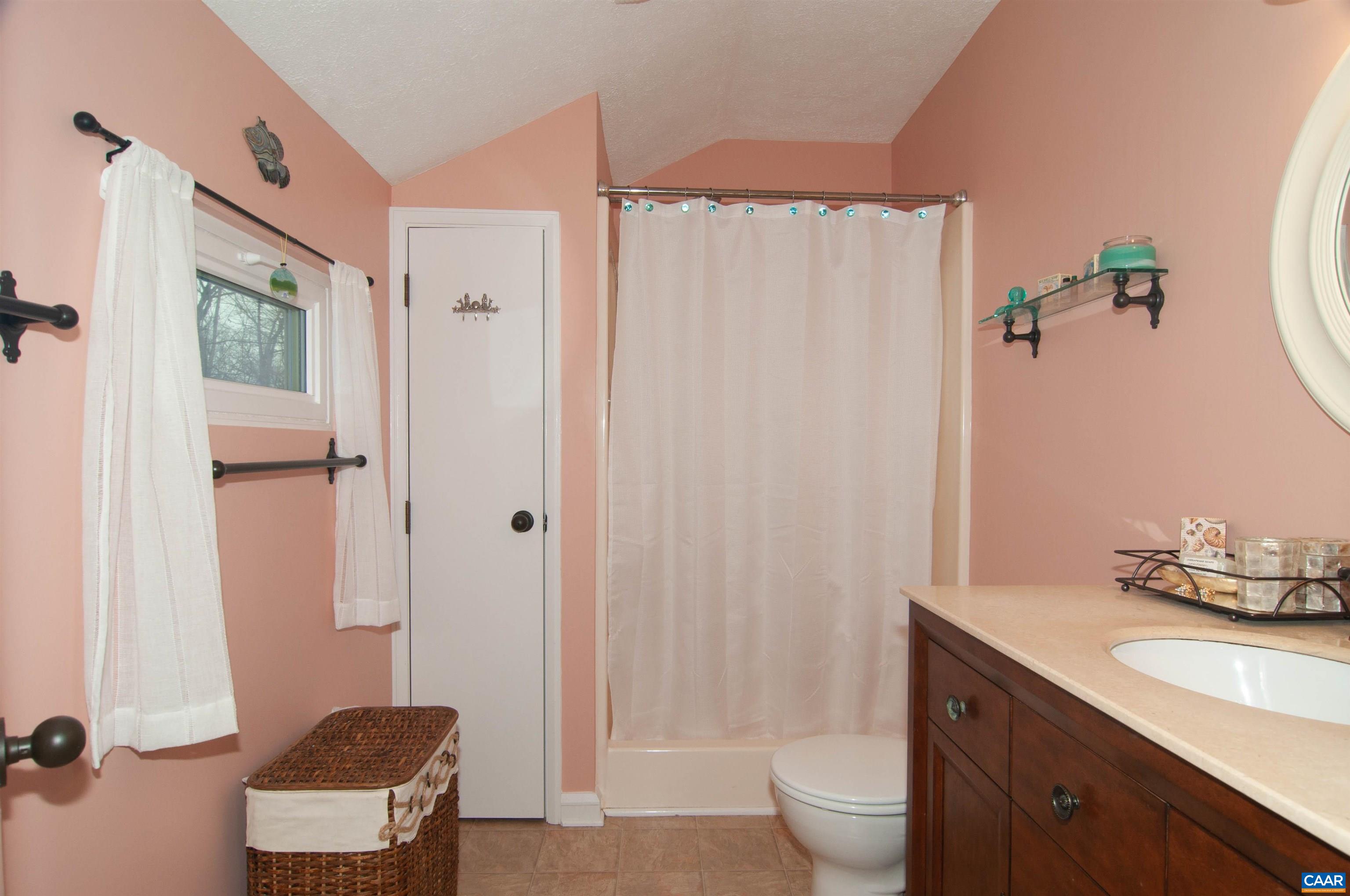 22 Hardwood Road Palmyra, VA 22963 - Photo 34 of 49 Gallery Image 34
