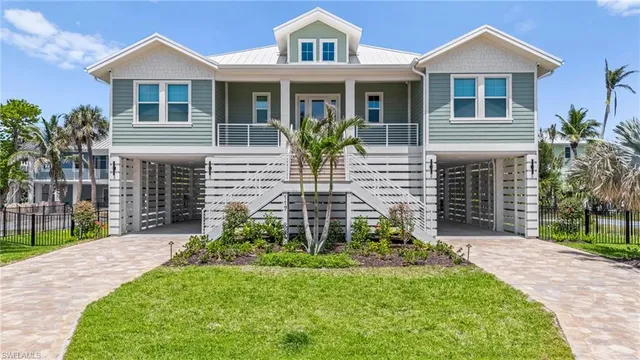 $2,250,000 | 117 Hercules Drive, Fort Myers Beach, FL 33931