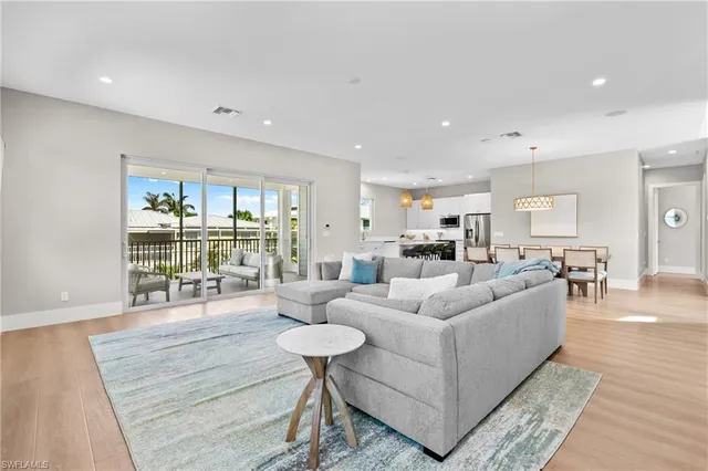 $2,250,000 | 117 Hercules Drive, Fort Myers Beach, FL 33931