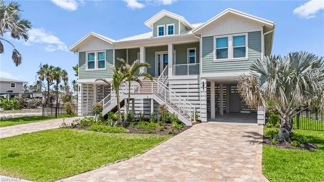 $2,250,000 | 117 Hercules Drive, Fort Myers Beach, FL 33931