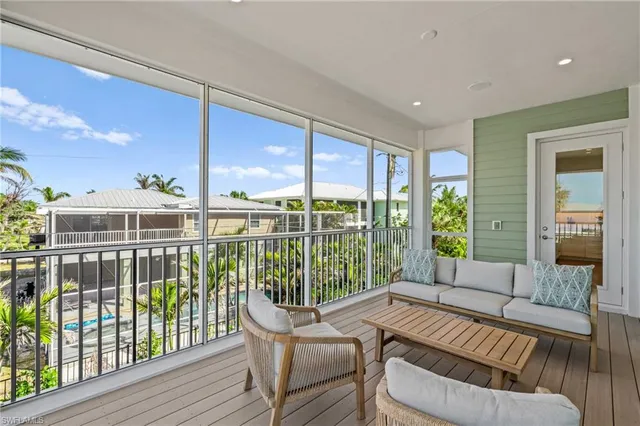 $2,250,000 | 117 Hercules Drive, Fort Myers Beach, FL 33931