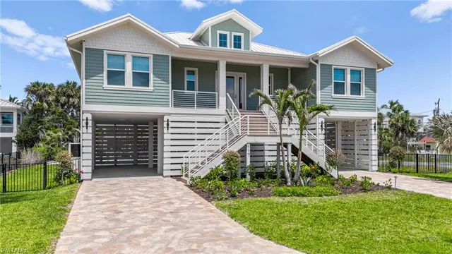 $2,250,000 | 117 Hercules Drive, Fort Myers Beach, FL 33931