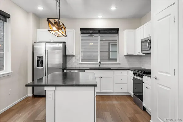 $3,200 | 23630 East 41st Avenue, Aurora, CO 80019
