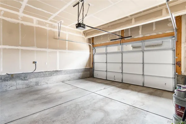 $3,200 | 23630 East 41st Avenue, Aurora, CO 80019