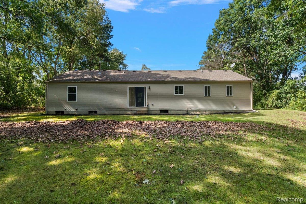 4309 South Baldwin Road Lake Orion, MI 48359 - Photo 8 of 47 08-4309 S Baldwin-8.jpg