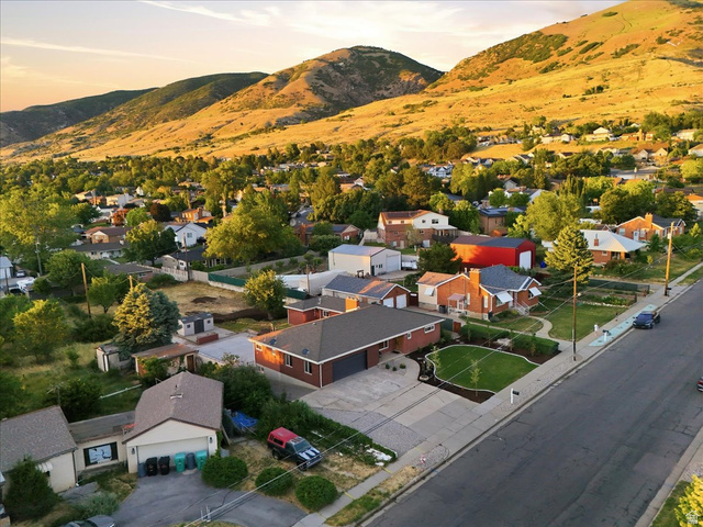 555 East Pages Lane Centerville, UT 84014 - Photo 6 of 57